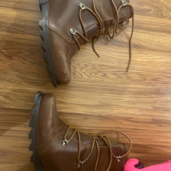 Sorel Joan of Arctic wedge boots in hazelnut leather brand new with box - Picture 13 of 13